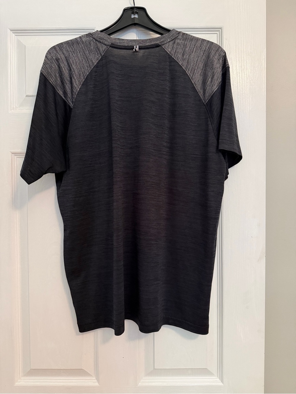 EUC Reebok Tee - Picture 4 of 4